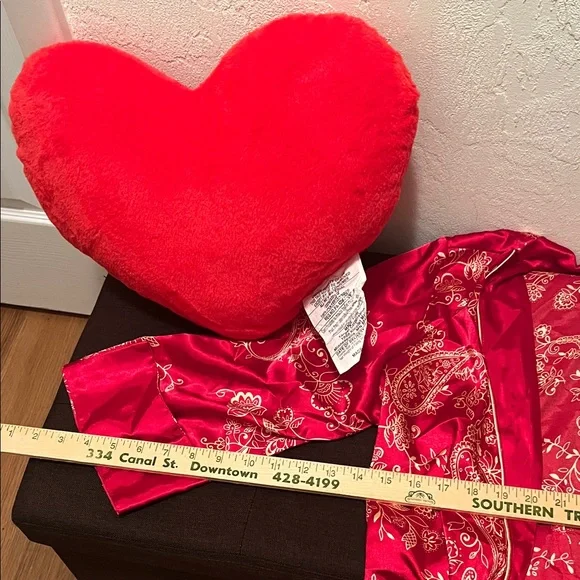 #1231+ Red and Gold Floral Vintage’s Wear- Rope - Picture 4 of 10